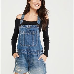 Size small Abercrombie new with tags